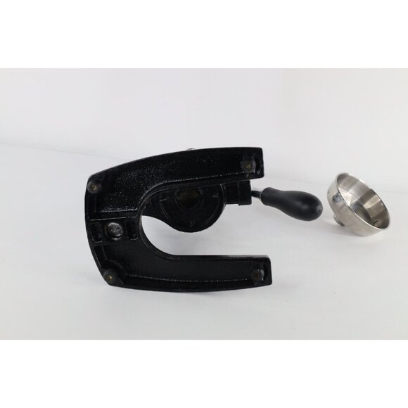 Il Mulino New York Distressed Cast Iron Stainless Steel Hand Press Juicer Black - Picture 12 of 12